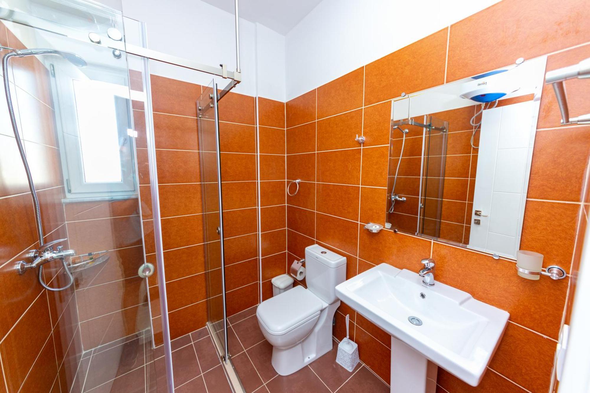 Ponari S Hotel Kryemedhej Bilik gambar